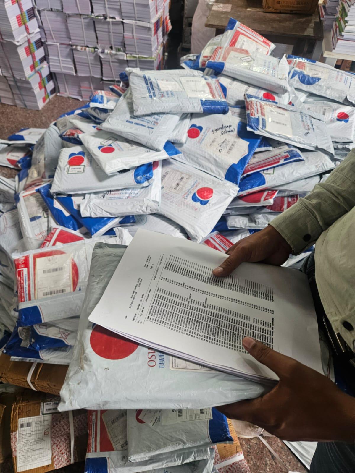 [Warehouse stock tracking]